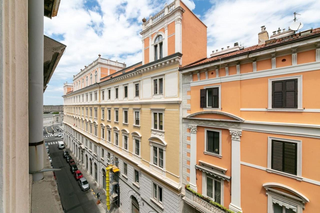 ~ Cozy Apartment ~ City Center Train Station Trieste Dış mekan fotoğraf